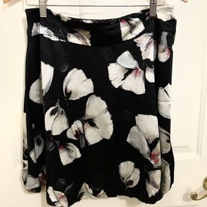White House Black Market Skirt With Flowers